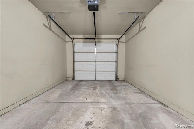 806 Brandon Avenue, Pontiac, MI 48340