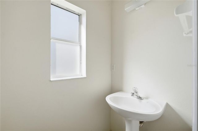 5002 BEECHCRAFT WAY, Seffner, FL 33584