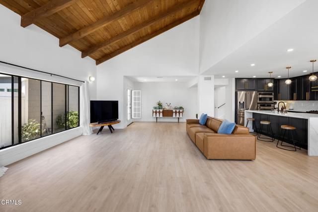 3960 W Hemlock Street, Oxnard, CA 93035