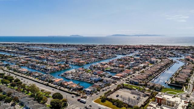 3960 W Hemlock Street, Oxnard, CA 93035