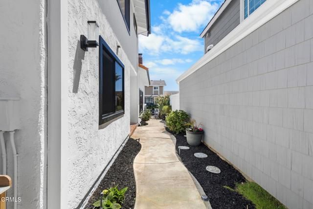 3960 W Hemlock Street, Oxnard, CA 93035