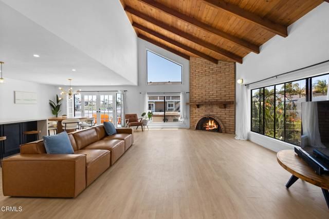 3960 W Hemlock Street, Oxnard, CA 93035