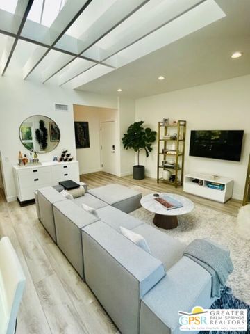 717 N ORLANDO Avenue 03, Los Angeles, CA 90069