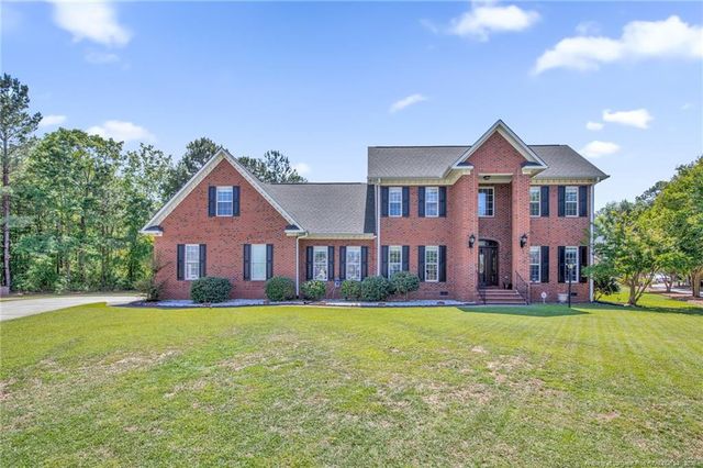 3910 W Bent Grass Drive, Fayetteville, NC 28312