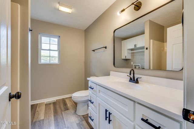 600 North Roan Street, Elizabethton, TN 37643