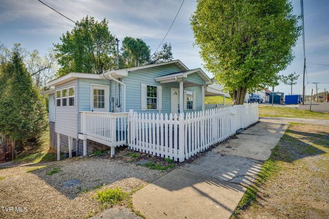 600 North Roan Street, Elizabethton, TN 37643