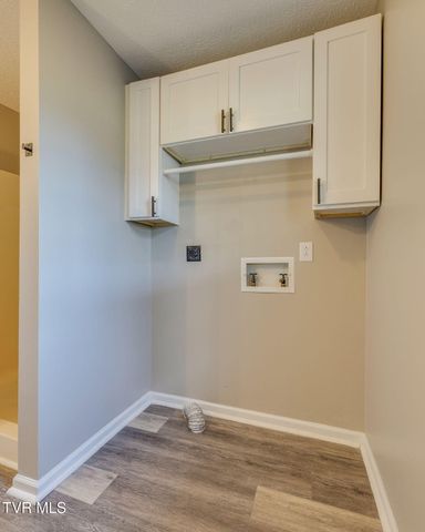 600 North Roan Street, Elizabethton, TN 37643