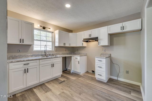 600 North Roan Street, Elizabethton, TN 37643