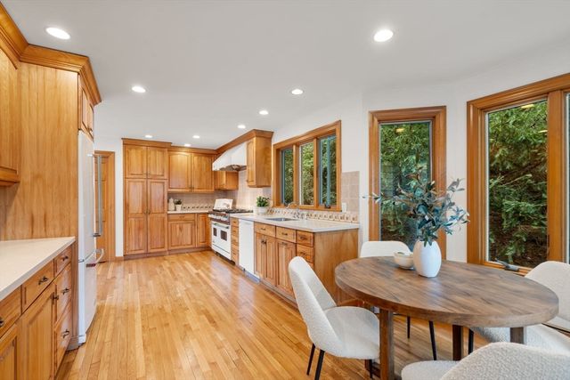 9 Tower Rd, Lexington, MA 02421