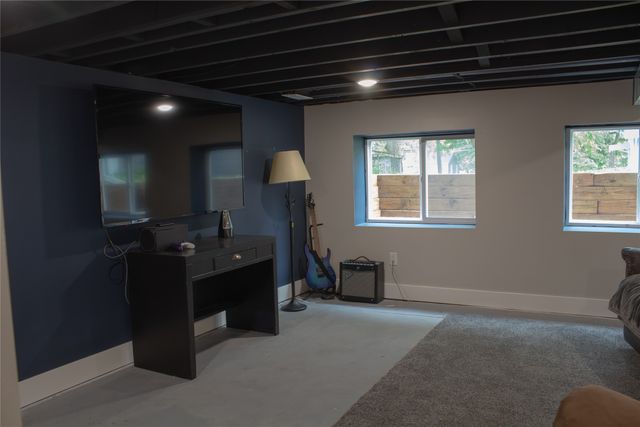 1222 West Street, Des Moines, IA 50315