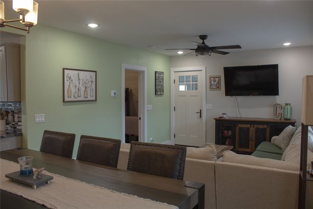 1222 West Street, Des Moines, IA 50315