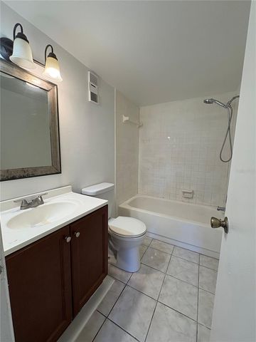 944 LAKE DESTINY ROAD E, Altamonte Springs, FL 32714