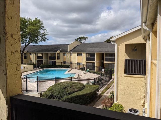 944 LAKE DESTINY ROAD E, Altamonte Springs, FL 32714