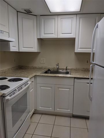 944 LAKE DESTINY ROAD E, Altamonte Springs, FL 32714