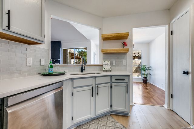 6303 Scrub Jay, San Antonio, TX 78240