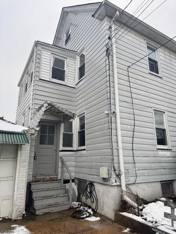 350 Williamson St, Elizabeth City, NJ 07202