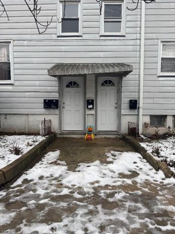 350 Williamson St, Elizabeth City, NJ 07202