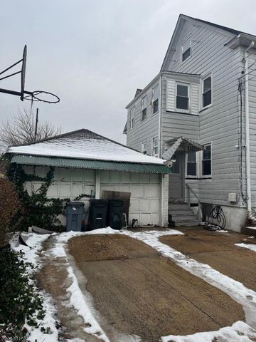 350 Williamson St, Elizabeth City, NJ 07202