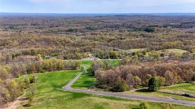 523 Old Mountain Road, Middletown, NY 10963