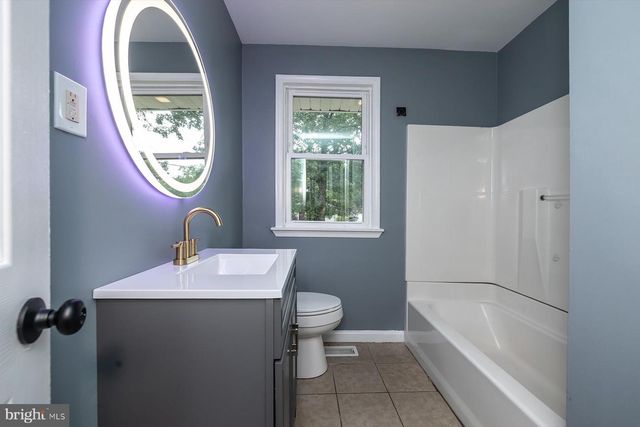 926 BARBARA TERR, Millville, NJ 08332