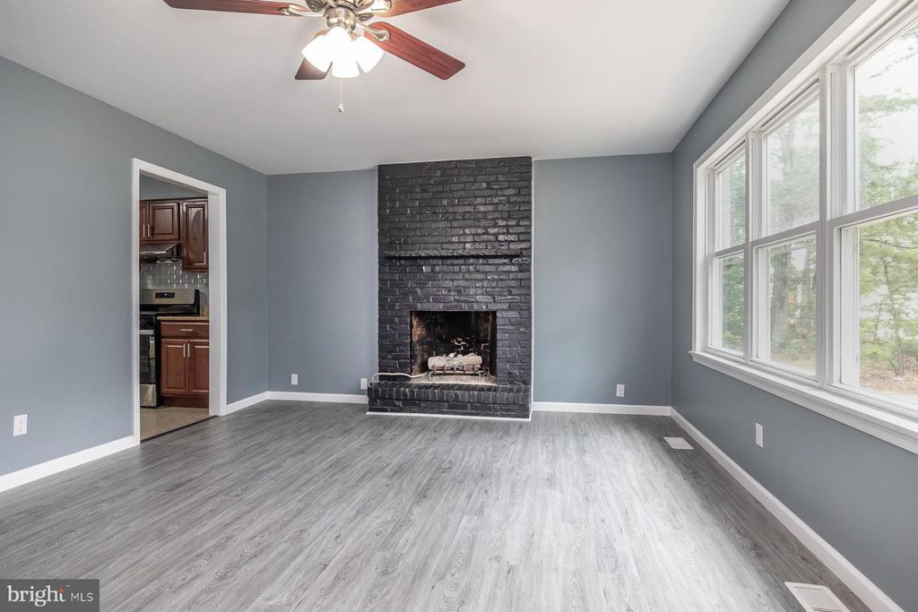 926 BARBARA TERR, Millville, NJ 08332