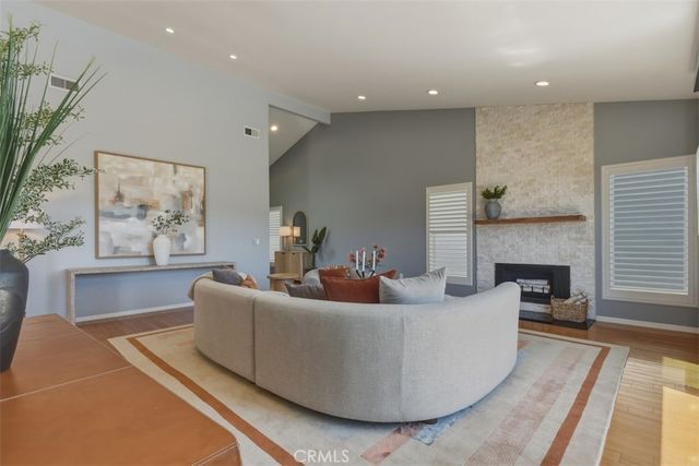 15059 Rayneta Drive, Sherman Oaks, CA 91403