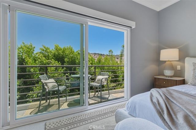 15059 Rayneta Drive, Sherman Oaks, CA 91403