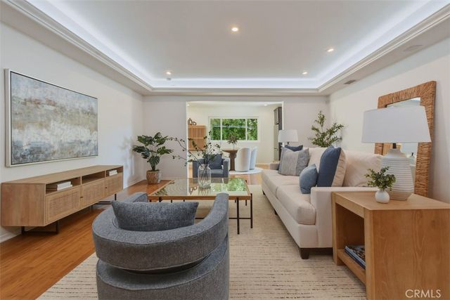 15059 Rayneta Drive, Sherman Oaks, CA 91403