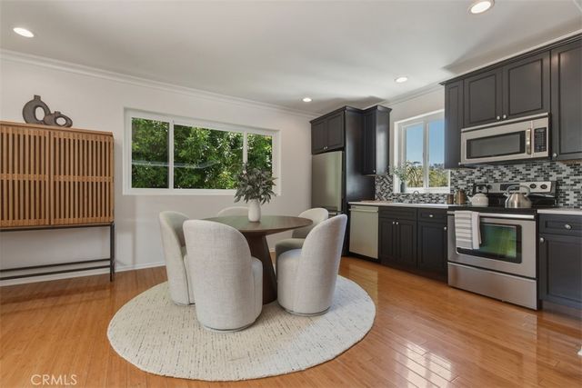 15059 Rayneta Drive, Sherman Oaks, CA 91403