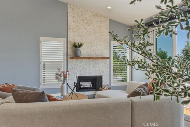 15059 Rayneta Drive, Sherman Oaks, CA 91403