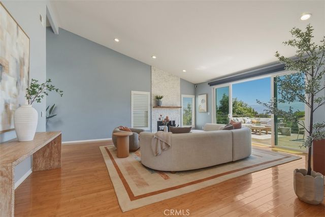 15059 Rayneta Drive, Sherman Oaks, CA 91403