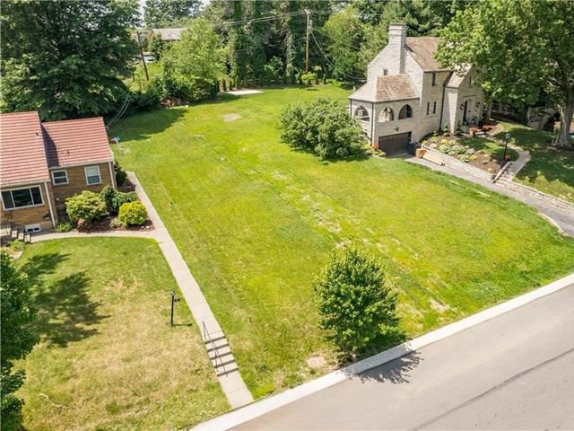 Lot Firwood Drive, Mt Lebanon, PA 15243