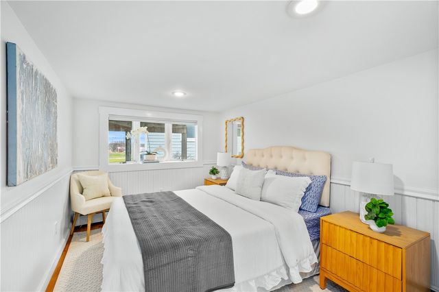 29 Wiliam Street, Tiverton, RI 02878