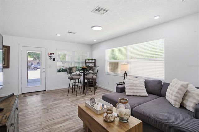 2565 BROWNING STREET, Sarasota, FL 34237