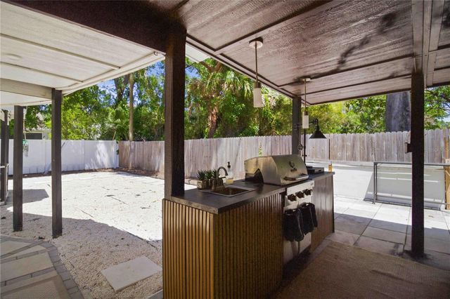 2565 BROWNING STREET, Sarasota, FL 34237