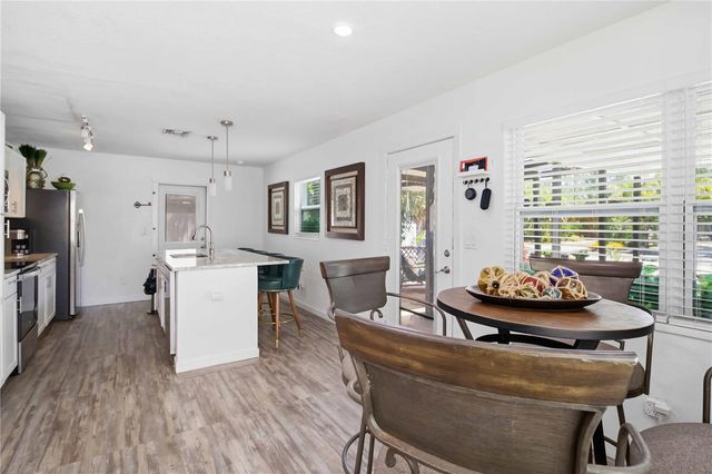 2565 BROWNING STREET, Sarasota, FL 34237