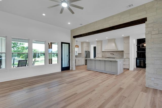 1071 Trumbull, Ferris, TX 75125
