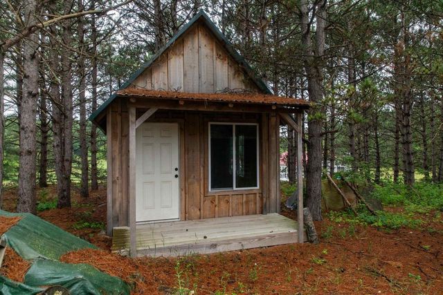 W7791 Dakota Circle, Westfield, WI 53964