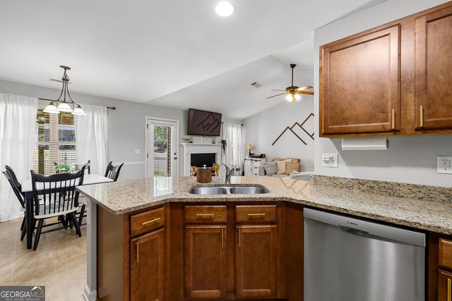 75 Concord Court, Senoia, GA 30276