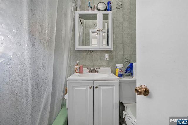 394 Banta Avenue, Garfield, NJ 07026
