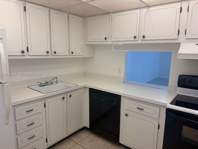 500 Executive Center Dr 5C, West Palm Beach, FL 33401
