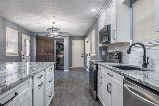 7815 Millerton Drive, Centerville, OH 45459