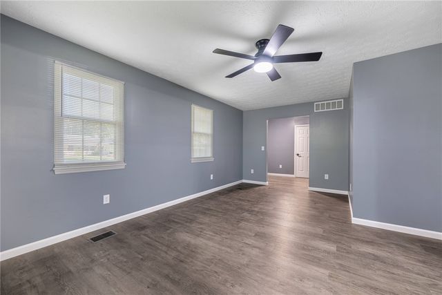 7815 Millerton Drive, Centerville, OH 45459