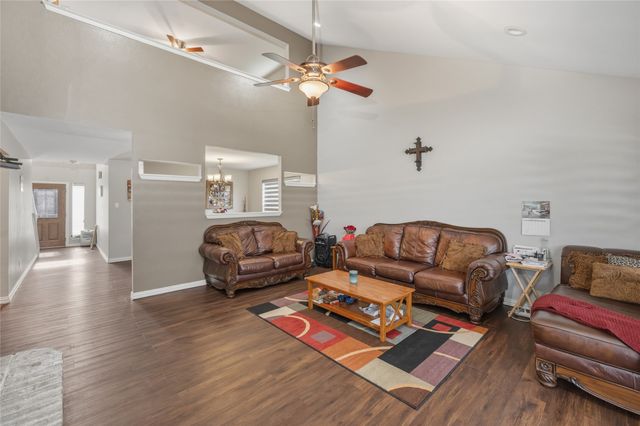 2213 Deep Valley Drive, Mckinney, TX 75071