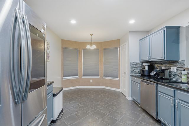 2213 Deep Valley Drive, Mckinney, TX 75071
