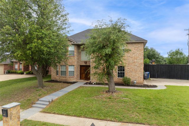 2213 Deep Valley Drive, Mckinney, TX 75071