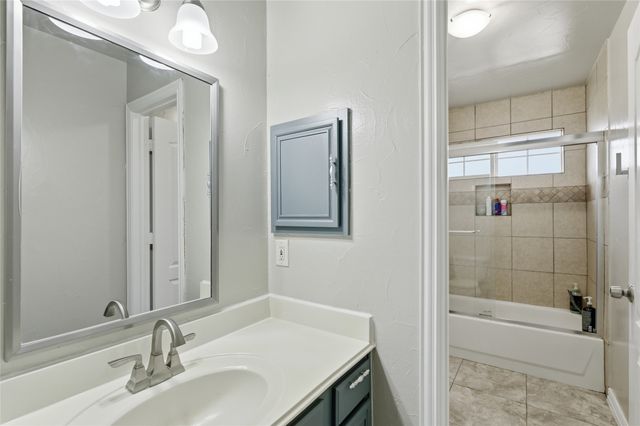 2213 Deep Valley Drive, Mckinney, TX 75071