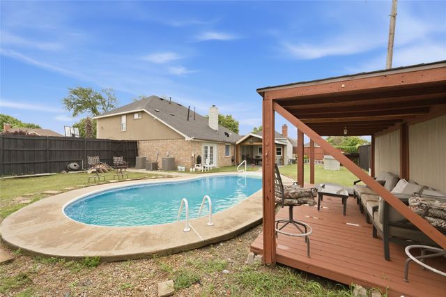 2213 Deep Valley Drive, Mckinney, TX 75071