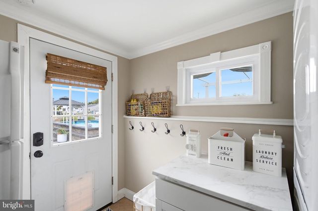 61 ARCHER AVE S, Bayville, NJ 08721