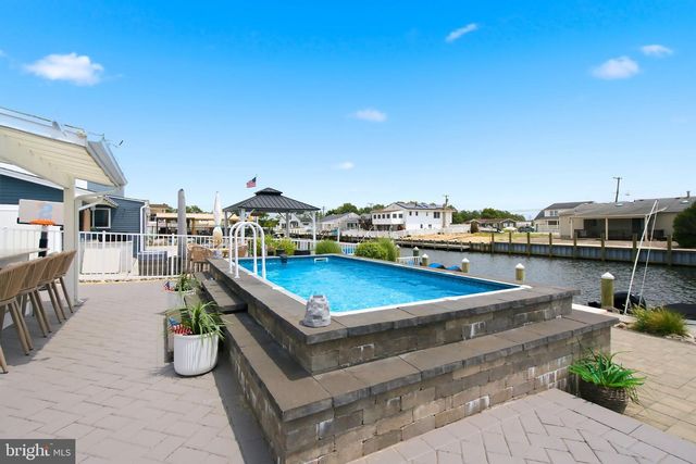 61 ARCHER AVE S, Bayville, NJ 08721